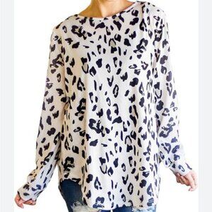 Tickled Teal Leopard Tunic size XL